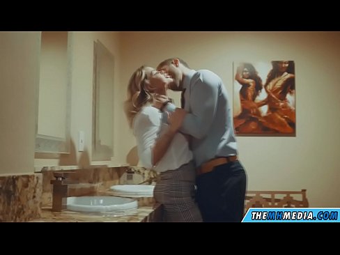❤️ Kai krūtininga blondinė vilioja tave viešajame tualete ️ Porno prie porno lt.hentaivost.ru